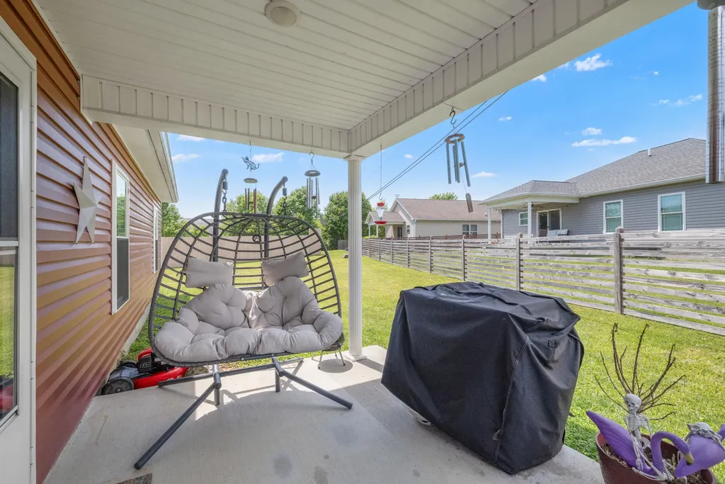 2012 Lucille Routt Court Lawrenceburg KY 40342