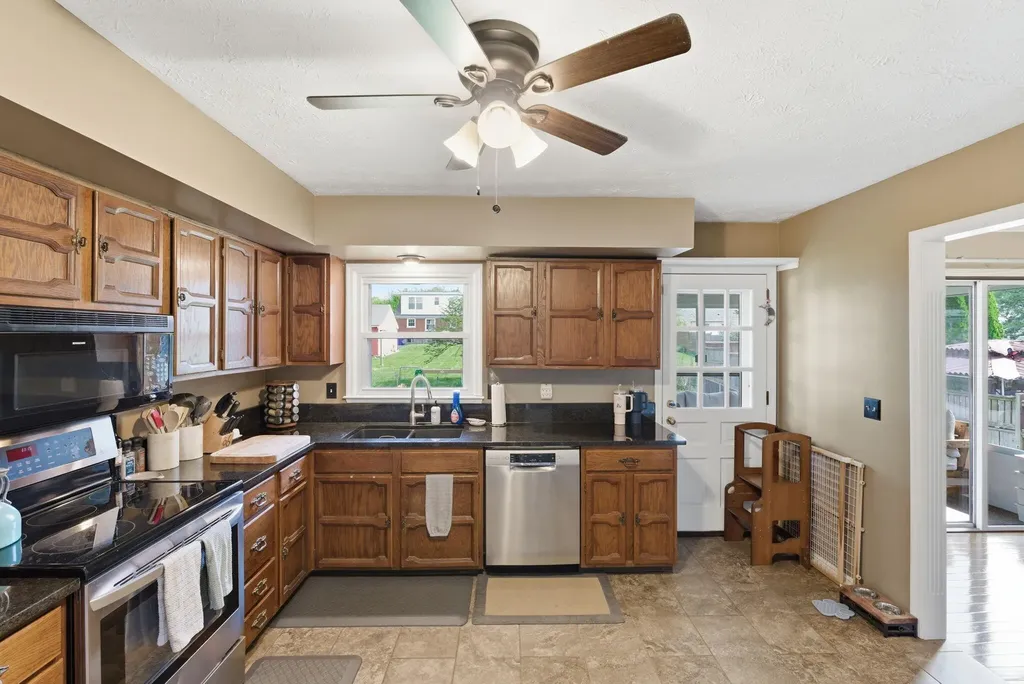 421 Pasadena Drive Lexington KY 40503