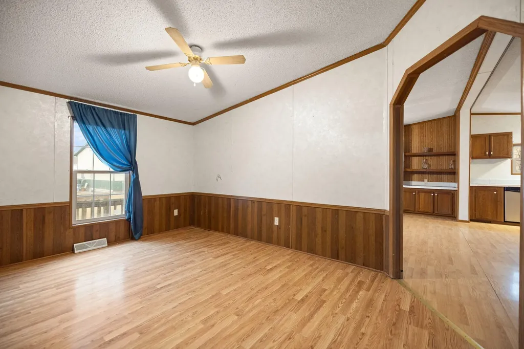 1195 Science Ridge Road Jeffersonville KY 40337