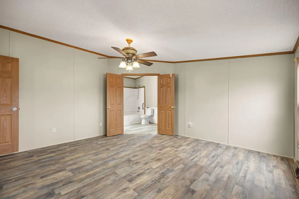 1195 Science Ridge Road Jeffersonville KY 40337