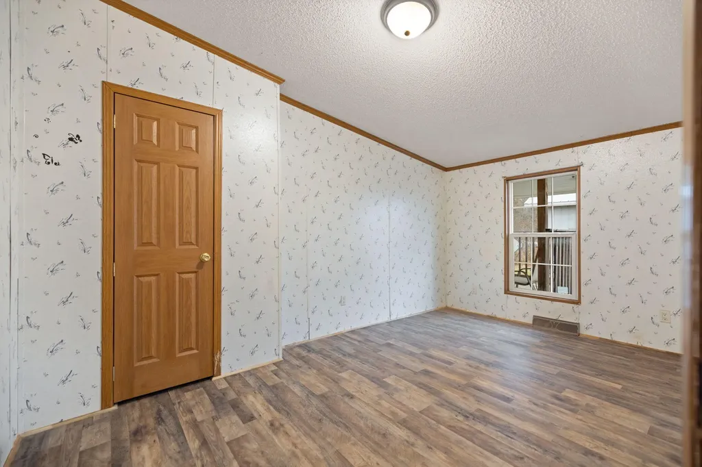 1195 Science Ridge Road Jeffersonville KY 40337