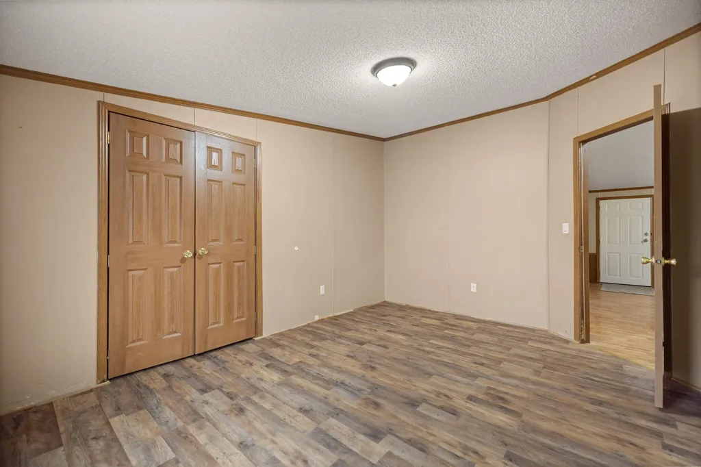1195 Science Ridge Road Jeffersonville KY 40337