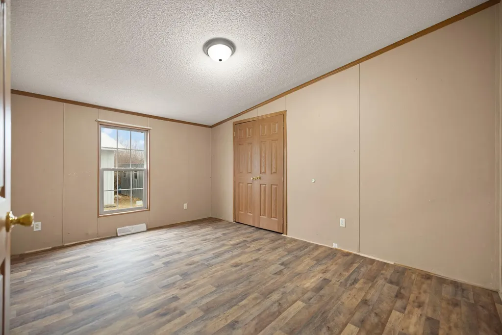 1195 Science Ridge Road Jeffersonville KY 40337