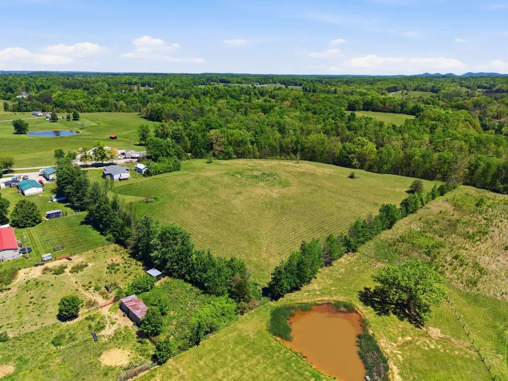 1195 Science Ridge Road Jeffersonville KY 40337