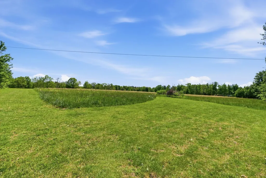 1195 Science Ridge Road Jeffersonville KY 40337