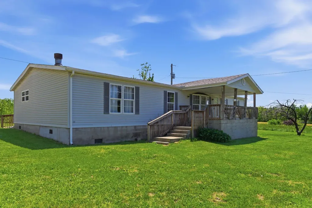 1195 Science Ridge Road Jeffersonville KY 40337
