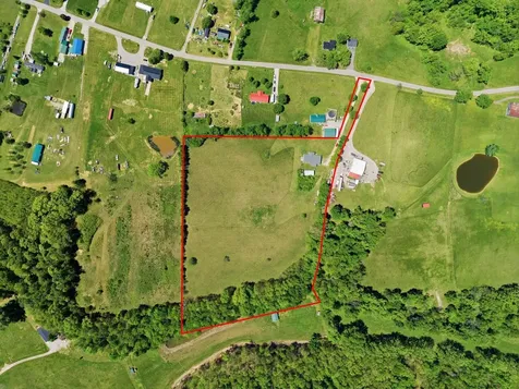 1195 Science Ridge Road Jeffersonville KY 40337