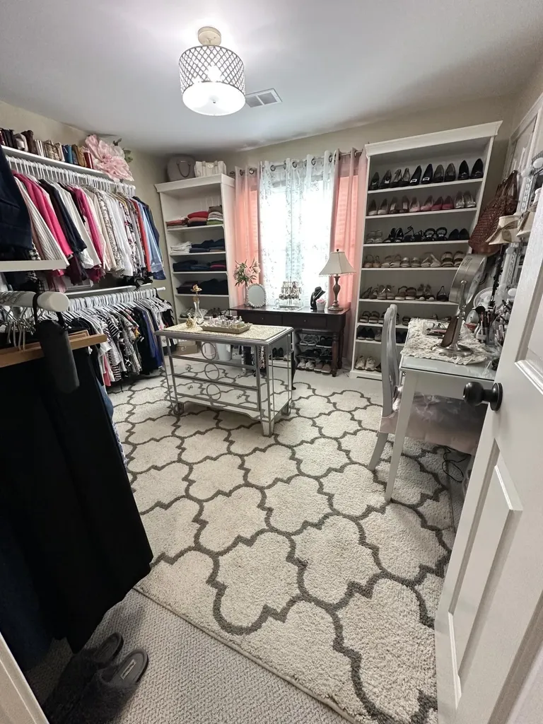 4273 Palmetto Drive Lexington KY 40513