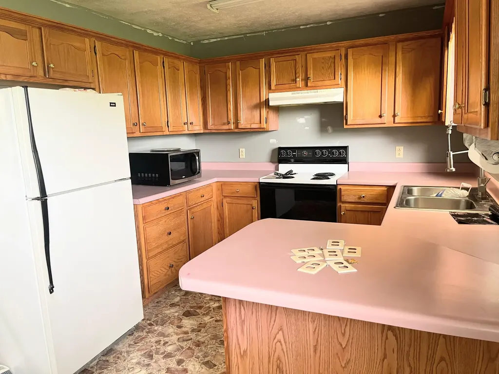 3824 Hickory Nut Road Nancy KY 42544