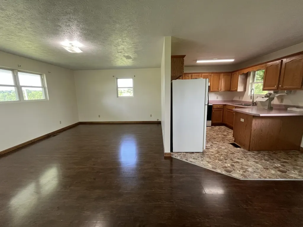3824 Hickory Nut Road Nancy KY 42544
