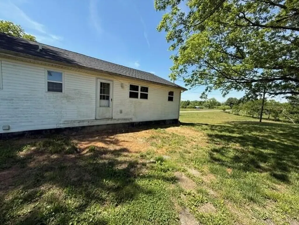 3824 Hickory Nut Road Nancy KY 42544