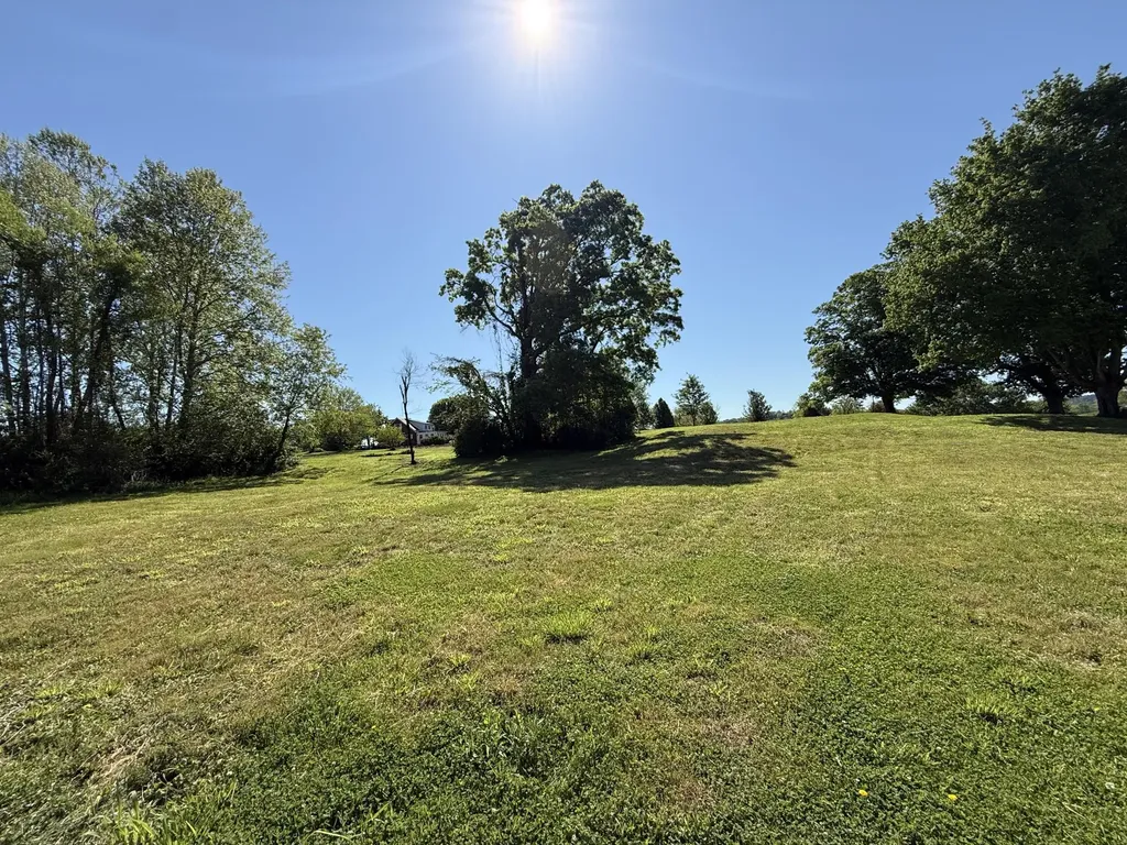 14460 U.s. 460 Ezel KY 41425