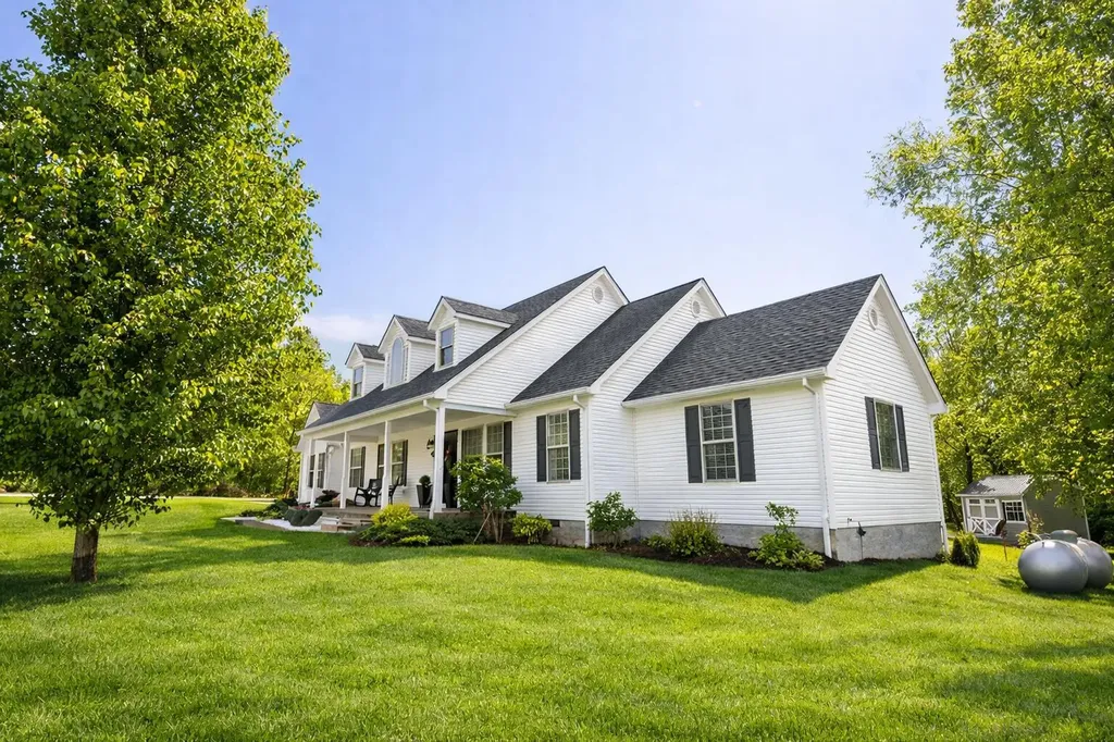 135 Arrowhead Drive Morehead KY 40351
