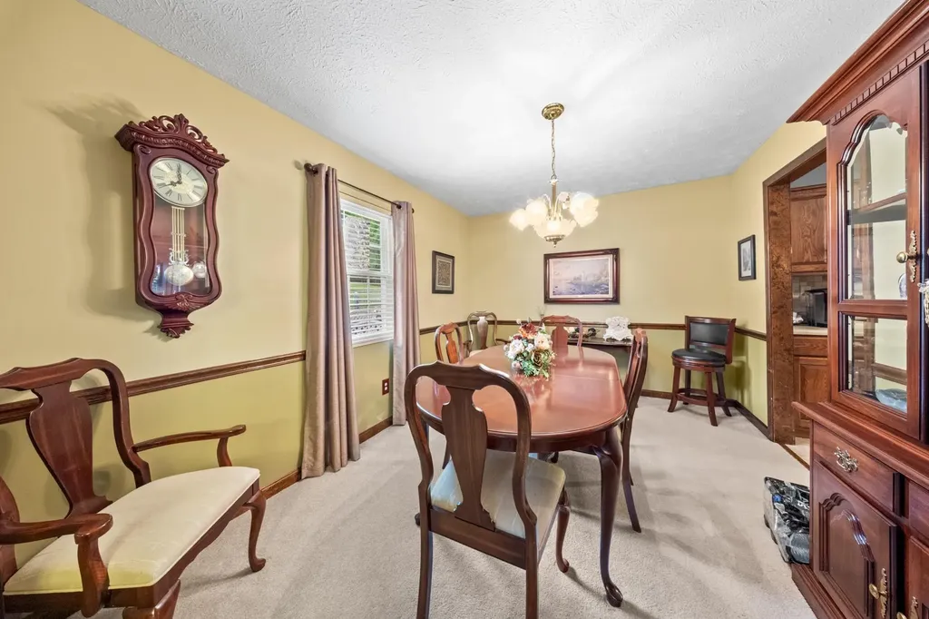 2902 Camellia Drive Flatwoods KY 41139