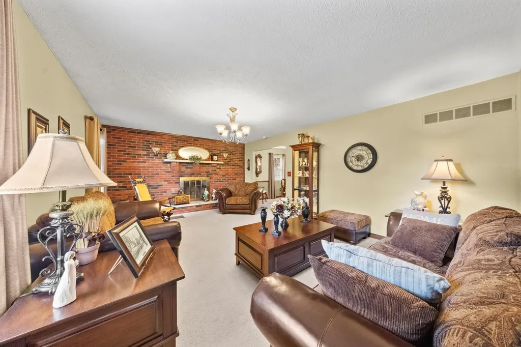 2902 Camellia Drive Flatwoods KY 41139