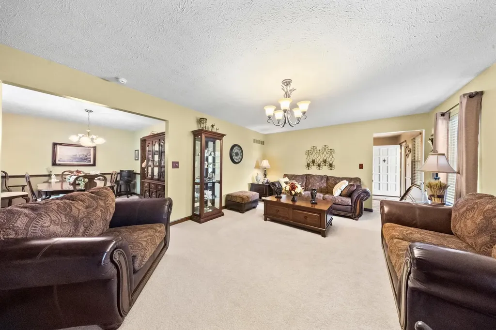 2902 Camellia Drive Flatwoods KY 41139