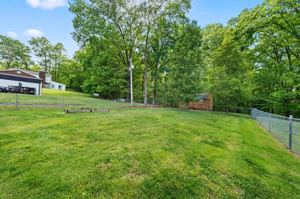 2902 Camellia Drive Flatwoods KY 41139