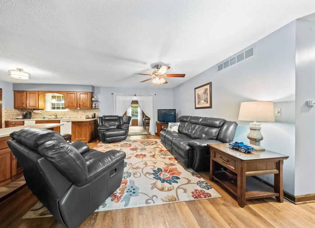 2902 Camellia Drive Flatwoods KY 41139