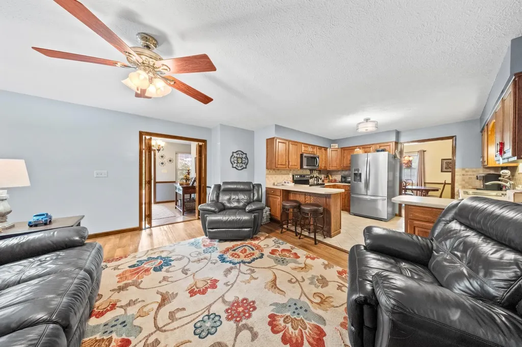2902 Camellia Drive Flatwoods KY 41139