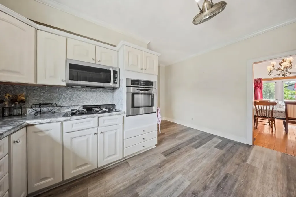 201 Riverside Drive Russell KY 41169