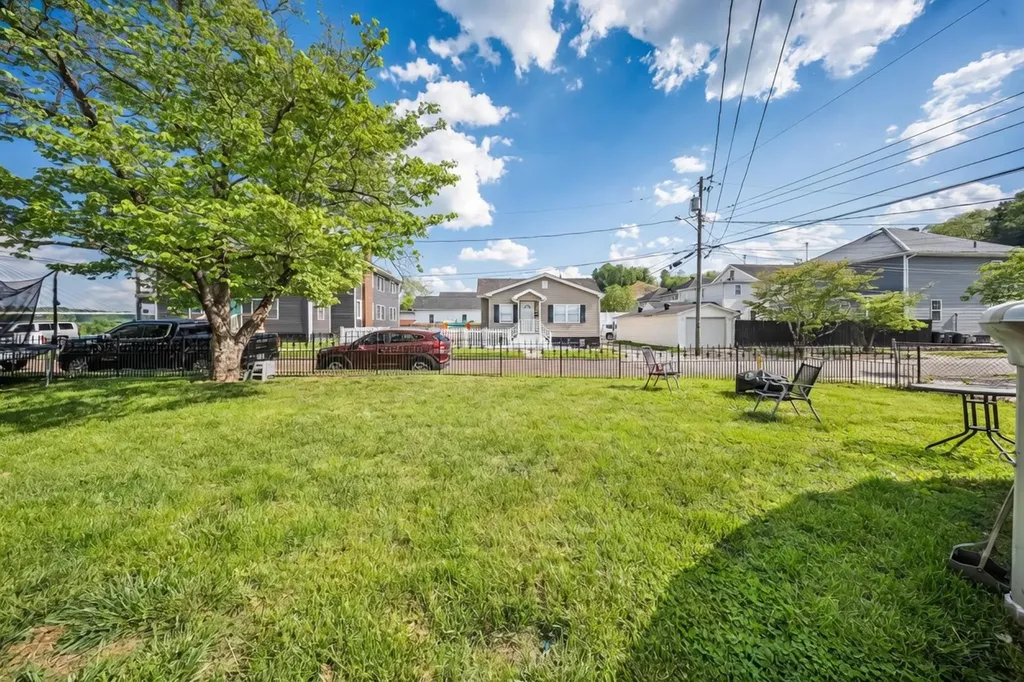 201 Riverside Drive Russell KY 41169
