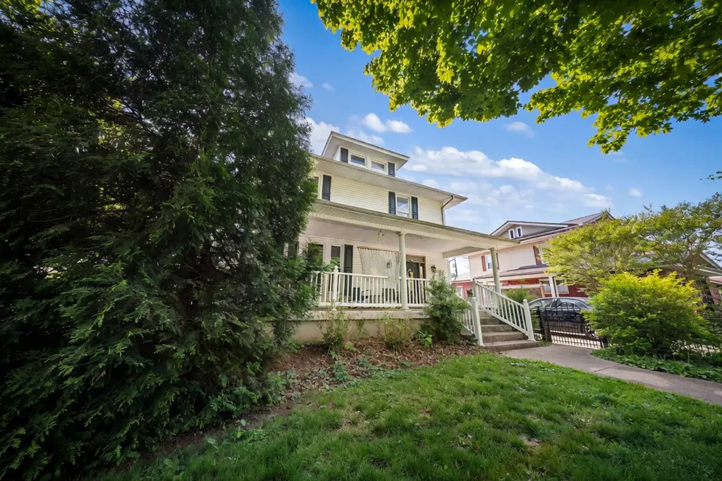 201 Riverside Drive Russell KY 41169
