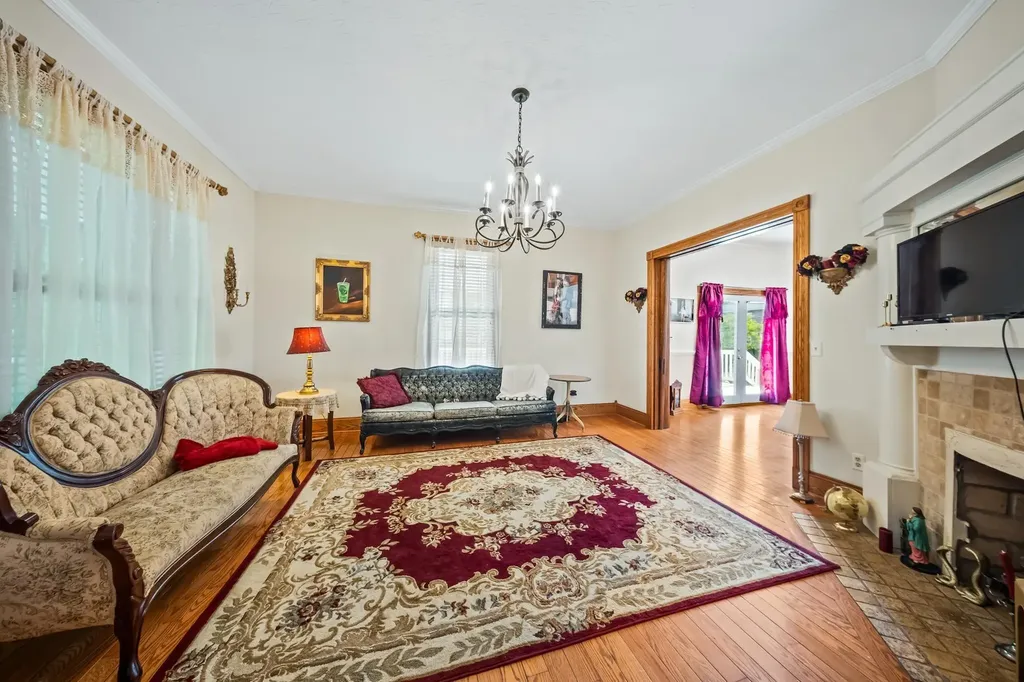 201 Riverside Drive Russell KY 41169