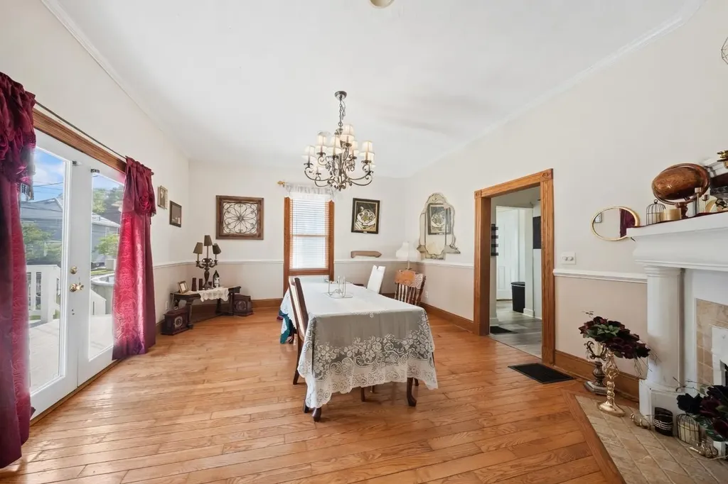 201 Riverside Drive Russell KY 41169