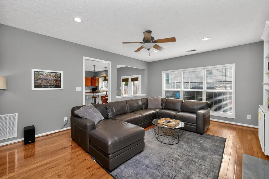 4095 Elora Lane Lexington KY 40515