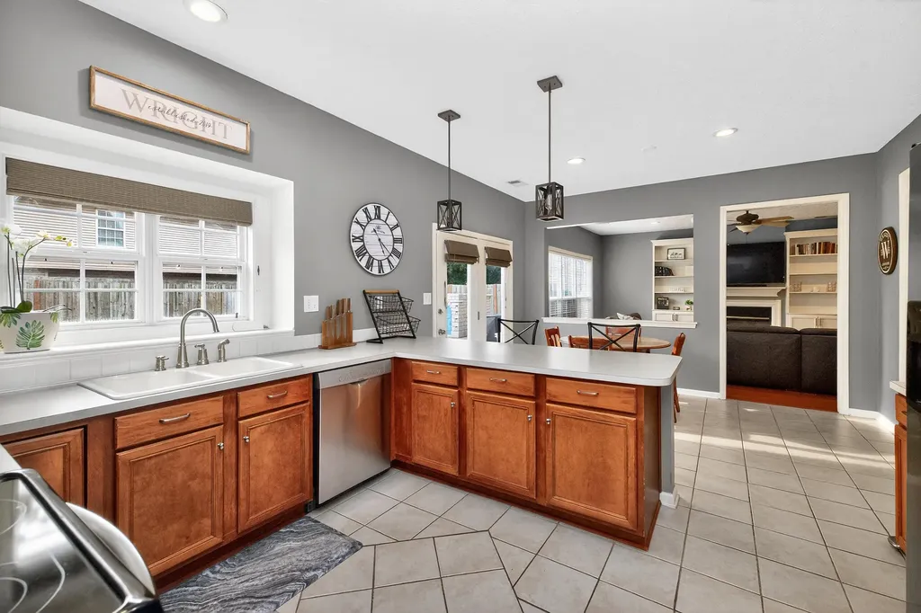 4095 Elora Lane Lexington KY 40515