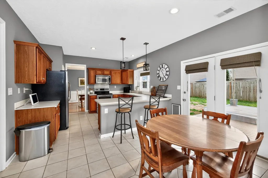 4095 Elora Lane Lexington KY 40515