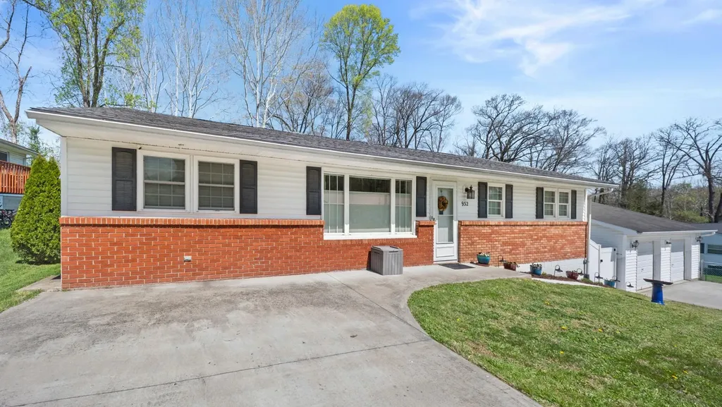 932 Mary Sue Drive Flatwoods KY 41139