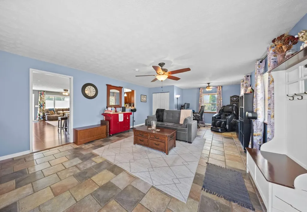 932 Mary Sue Drive Flatwoods KY 41139
