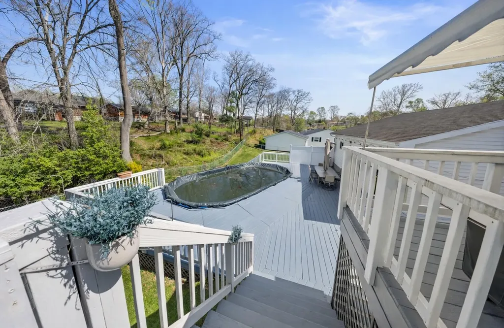 932 Mary Sue Drive Flatwoods KY 41139