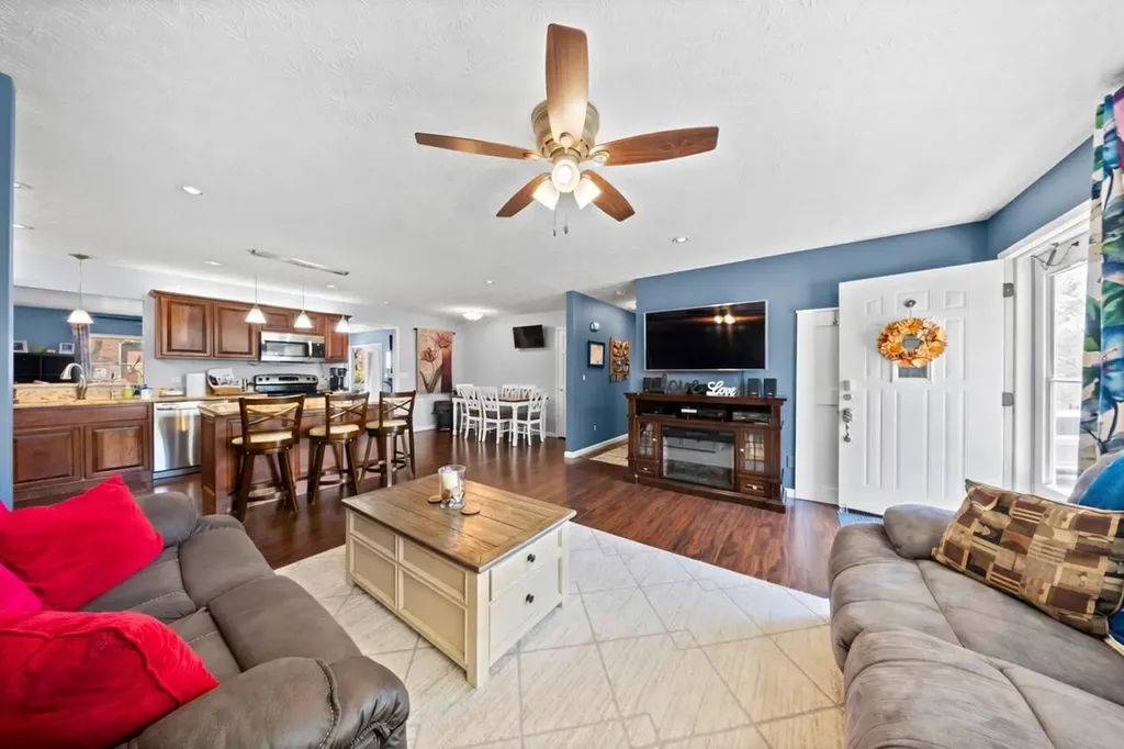 932 Mary Sue Drive Flatwoods KY 41139