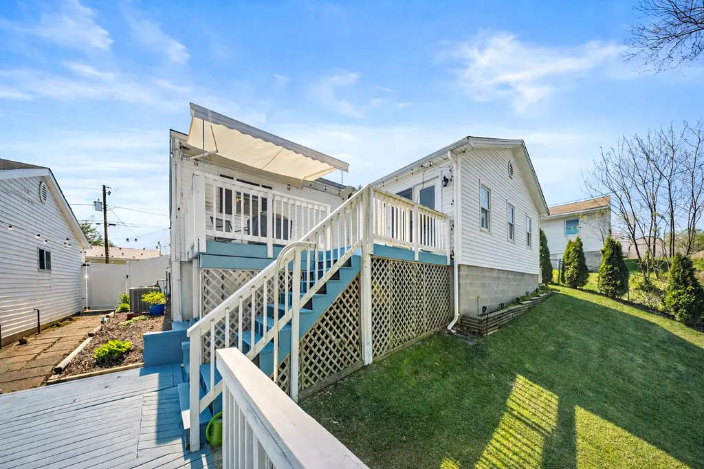932 Mary Sue Drive Flatwoods KY 41139