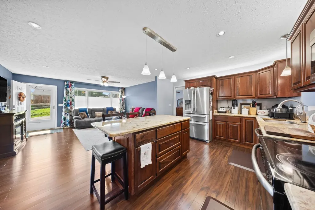 932 Mary Sue Drive Flatwoods KY 41139