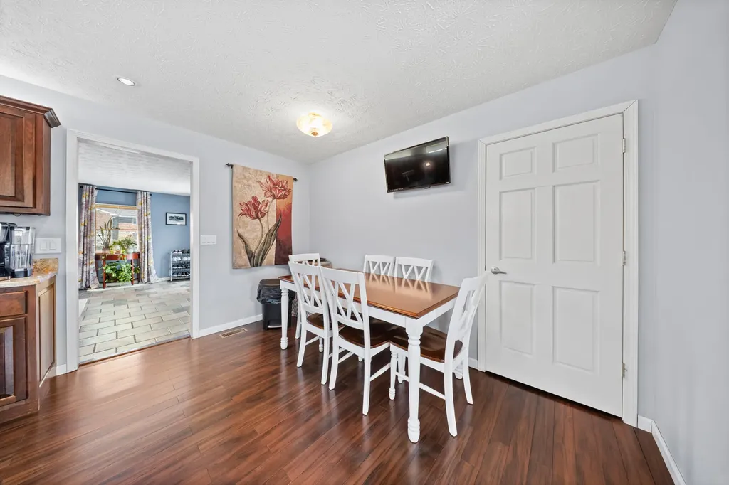 932 Mary Sue Drive Flatwoods KY 41139