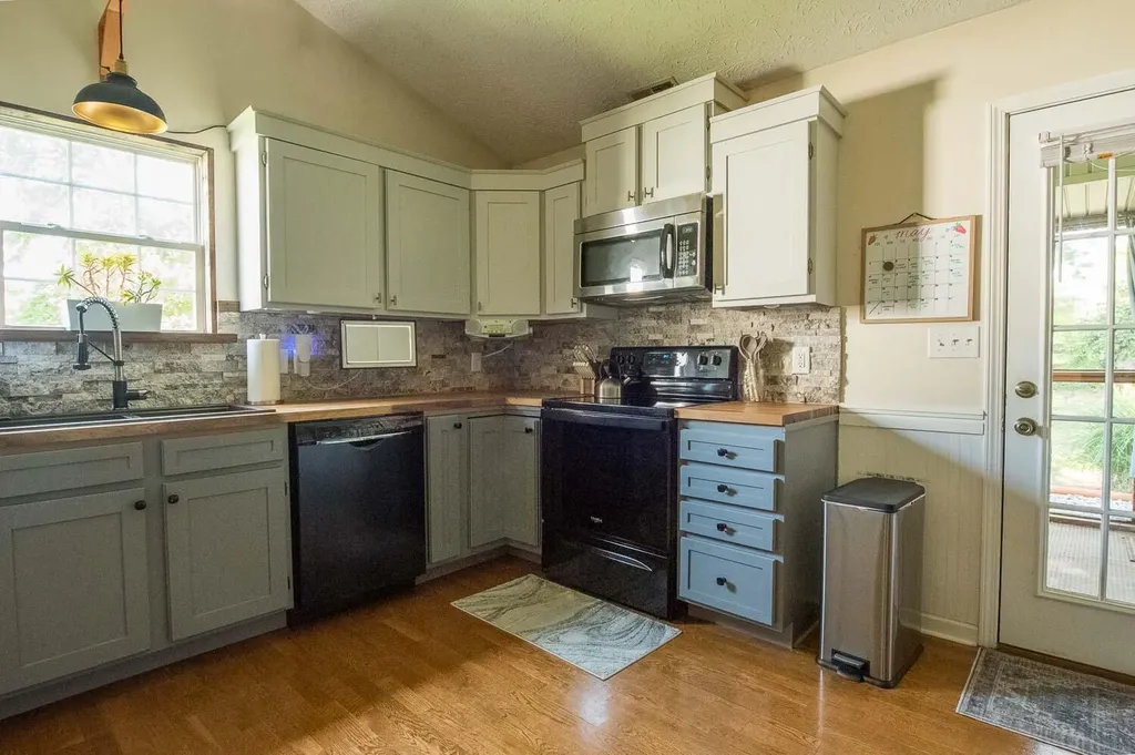 213 Horseshoe Court Frankfort KY 40601