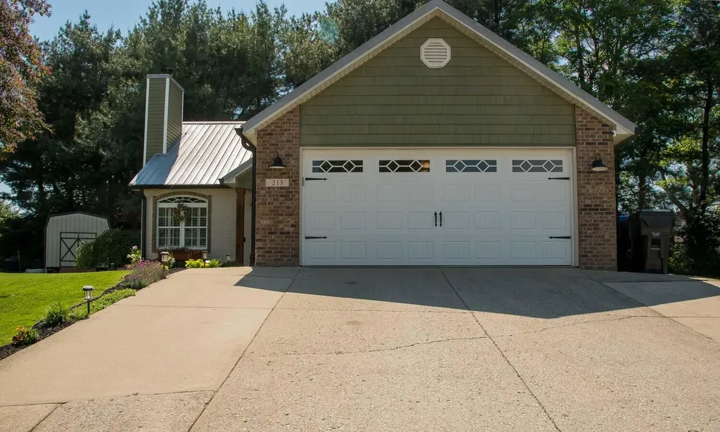 213 Horseshoe Court Frankfort KY 40601