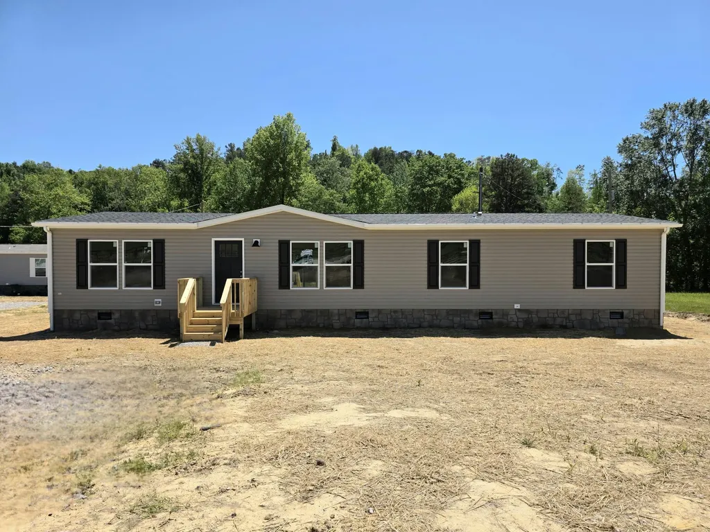3986 Highway 830 Gray KY 40734