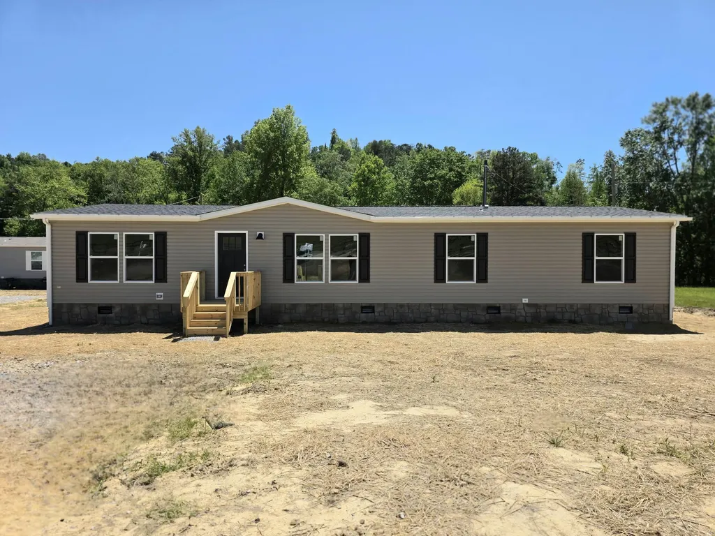 3986 Highway 830 Gray KY 40734