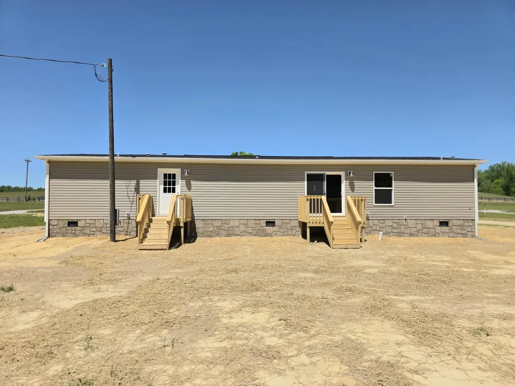 3986 Highway 830 Gray KY 40734