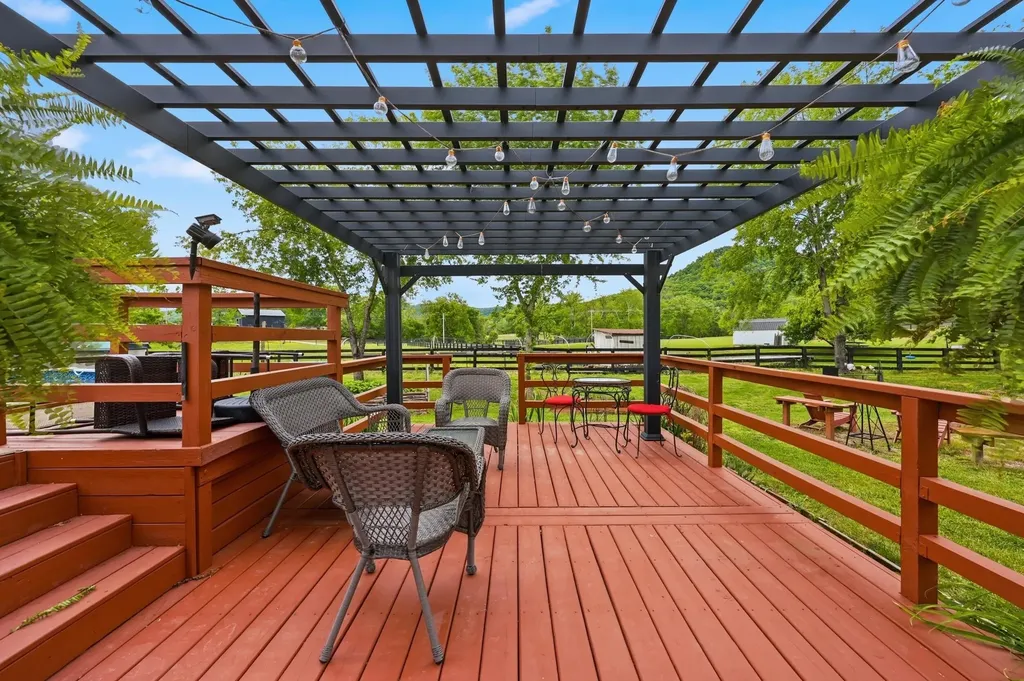 156 Callies Way Berea KY 40403