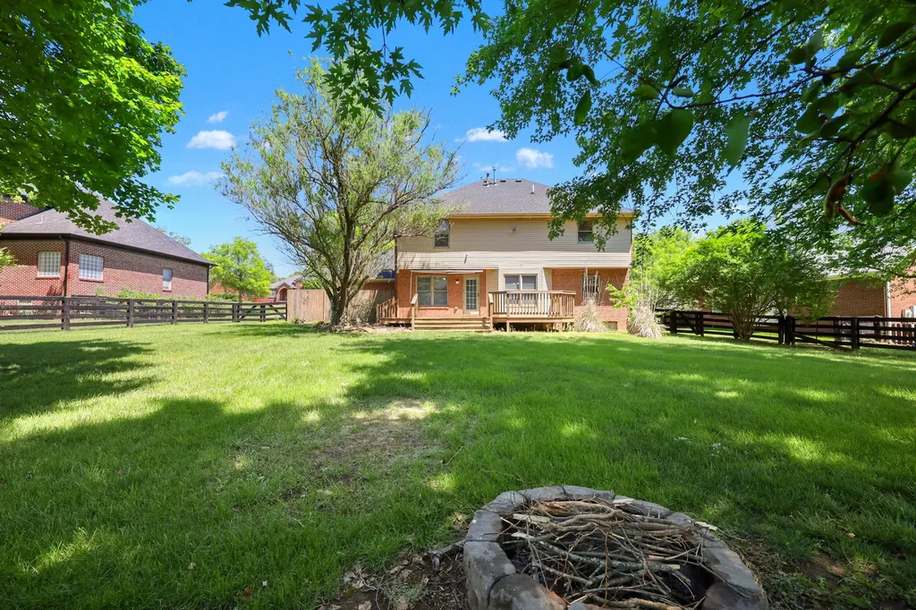 1112 Valley Run Drive Richmond KY 40475
