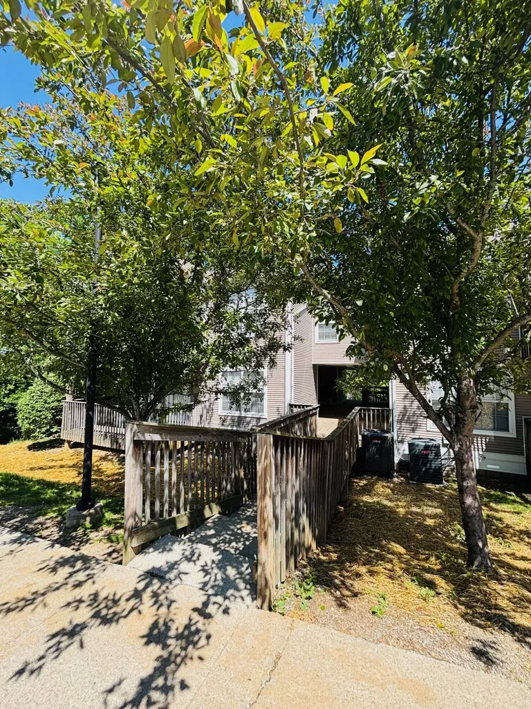 857 Malabu Drive Lexington KY 40502