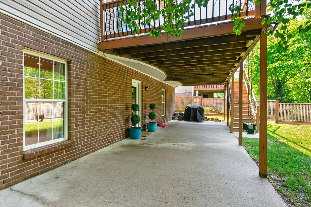 2252 Sunningdale Drive Lexington KY 40509