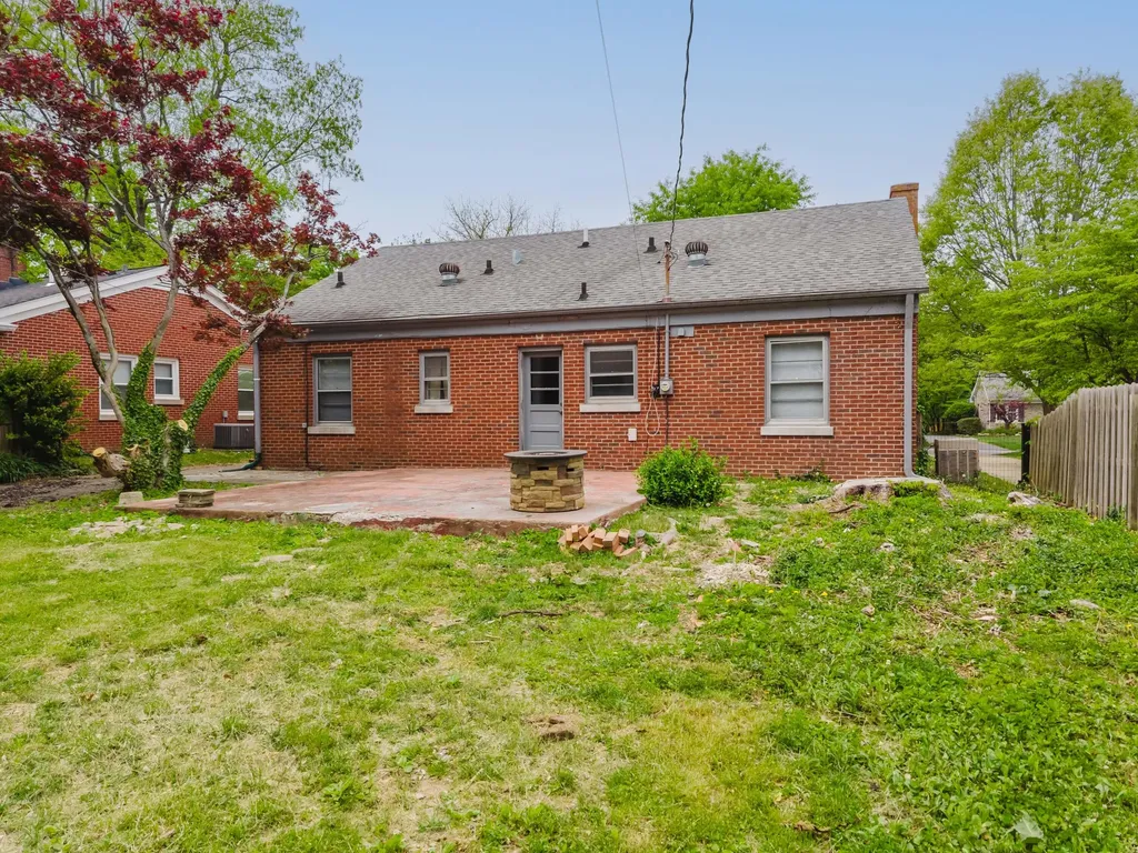 620 Chinoe Road Lexington KY 40502