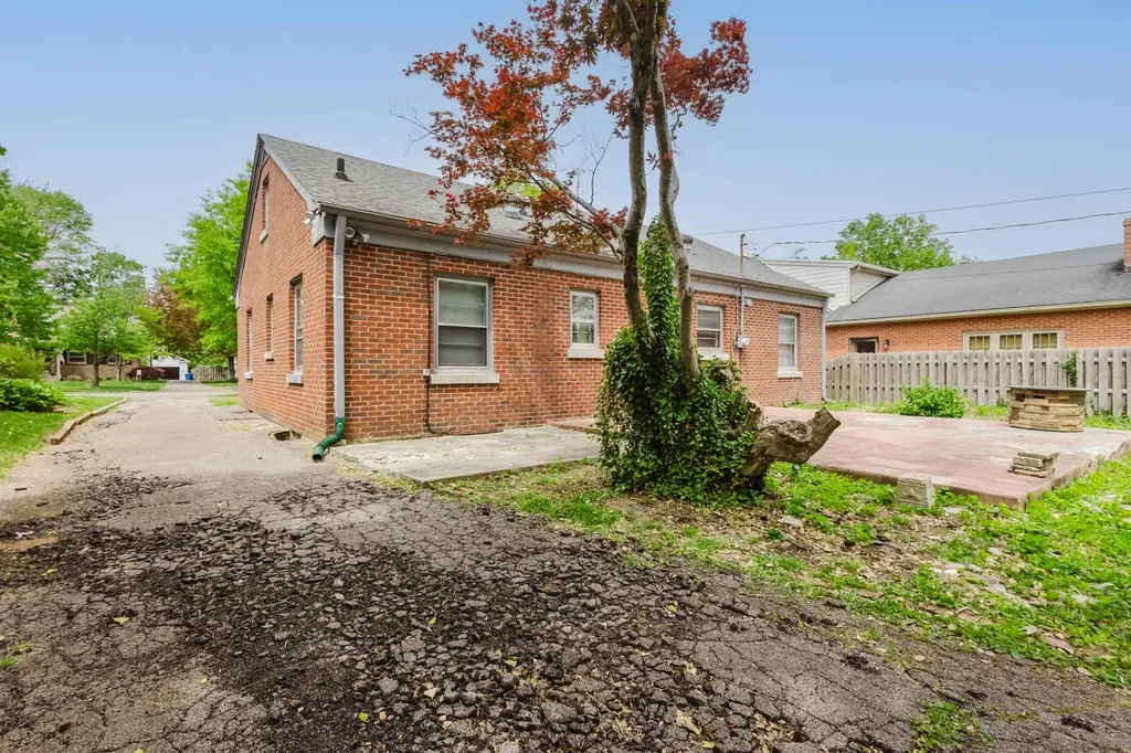 620 Chinoe Road Lexington KY 40502