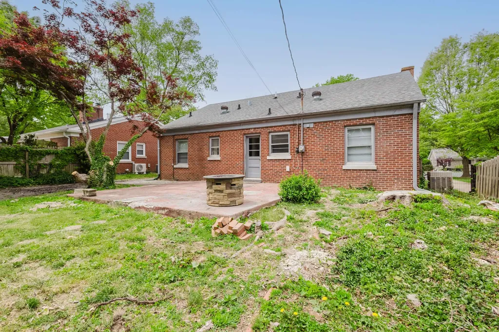 620 Chinoe Road Lexington KY 40502